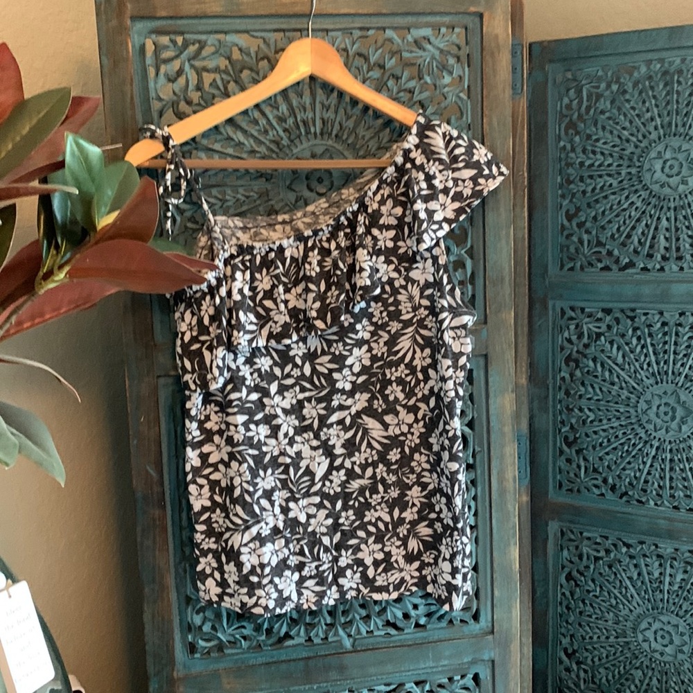Old navy top